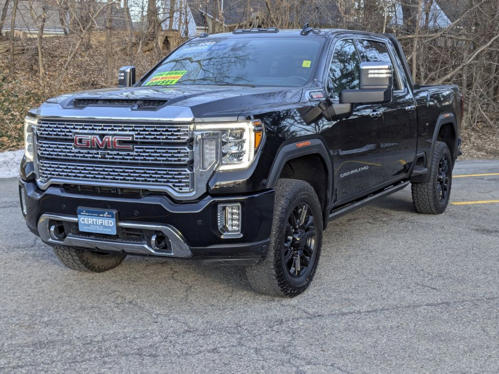 Certified 2022 GMC Sierra 3500 Denali w/ Denali Black Diamond Edition image 3