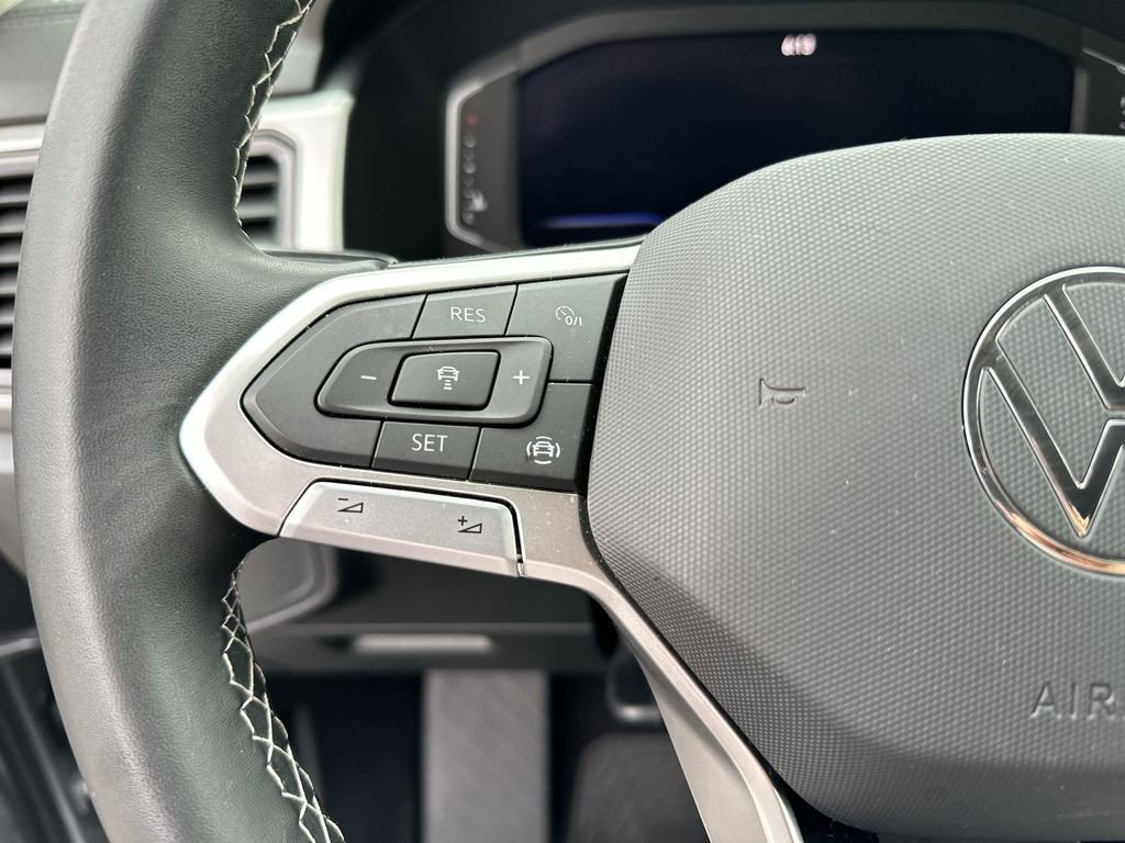 Used 2023 Volkswagen Atlas SE image 30