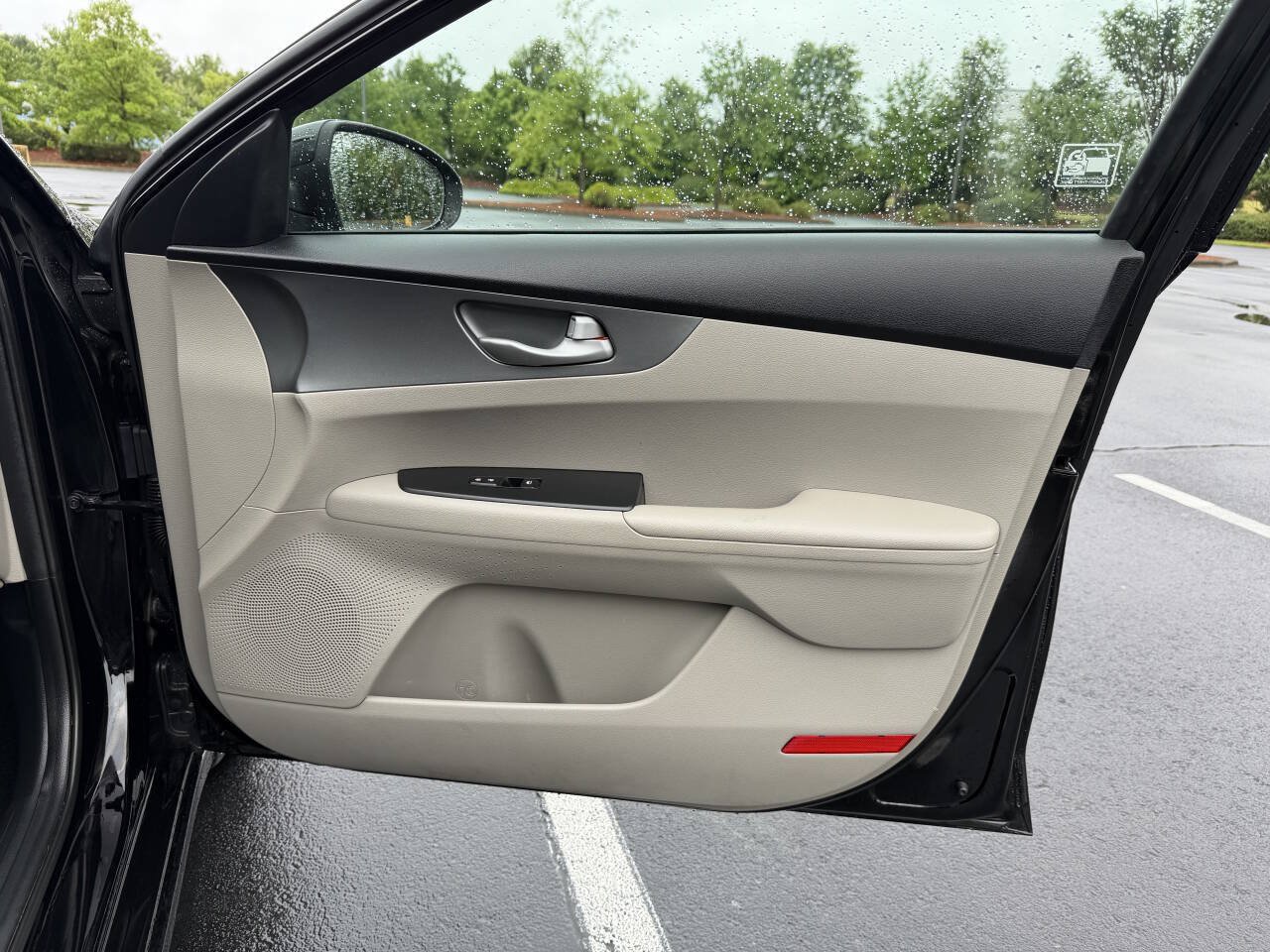Used 2019 Kia Forte LXS FWD image 17