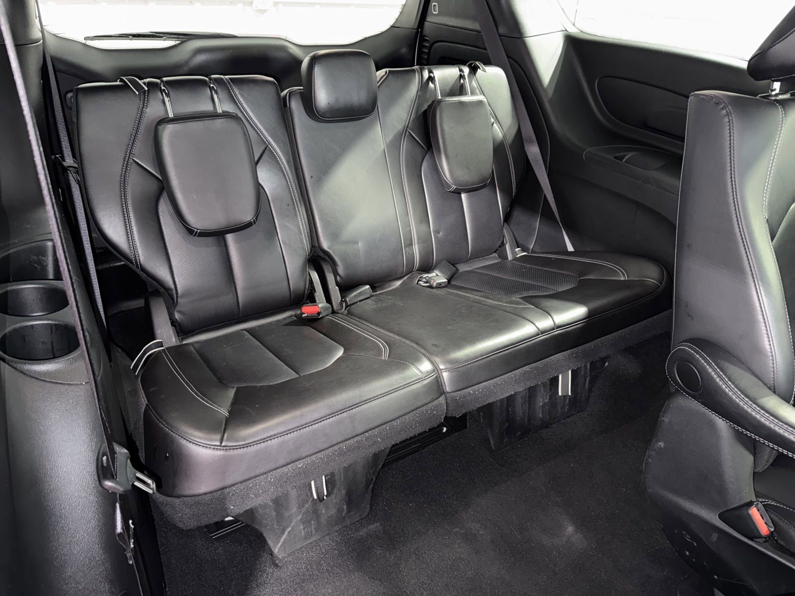 Used 2024 Chrysler Pacifica Select image 16