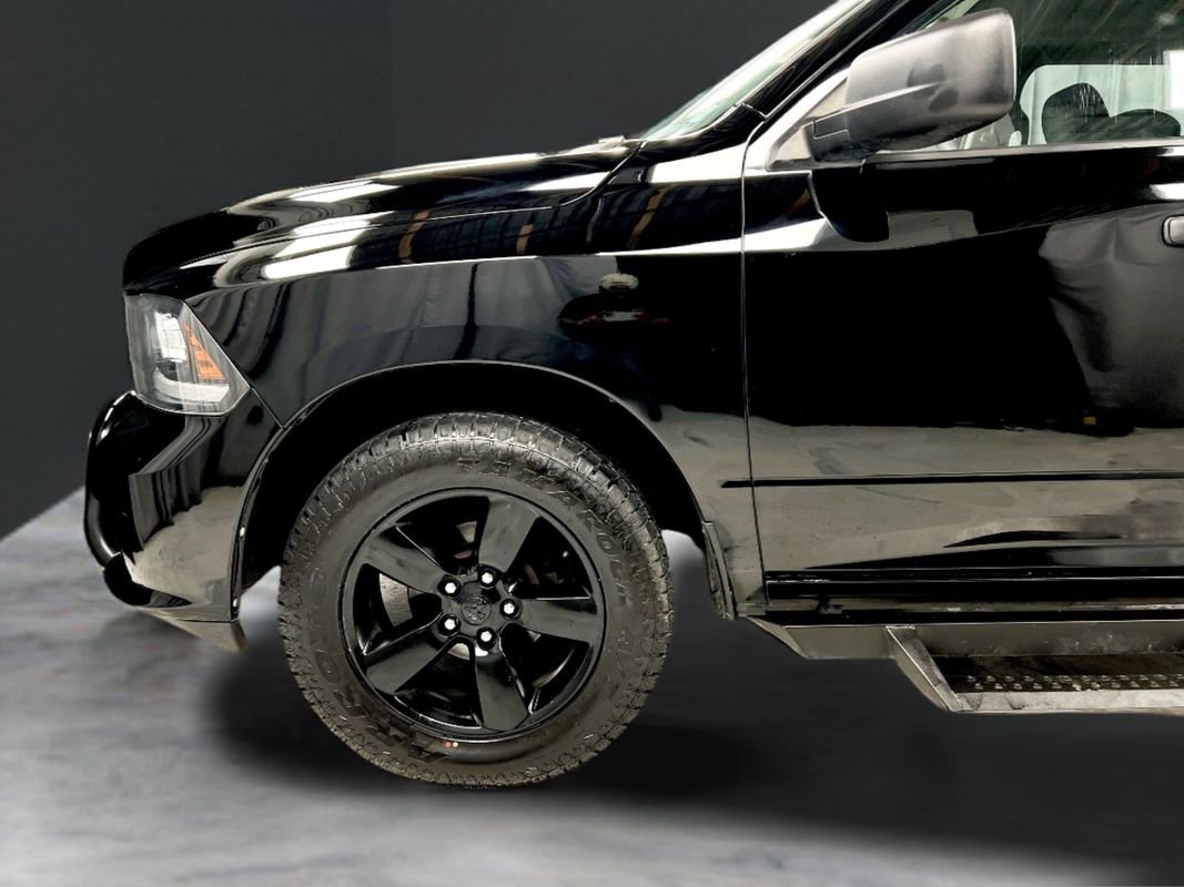 Used 2014 RAM 1500 Express w/ Black Ram 1500 Express Group image 12