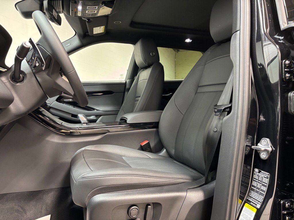 New 2026 Land Rover Range Rover Evoque S image 22