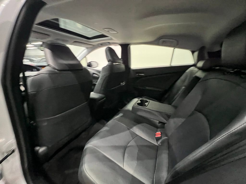 Used 2017 Toyota Prius Four w/ Advanced Technology Package image 32