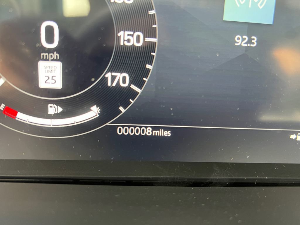 New 2024 Land Rover Discovery Sport S image 19