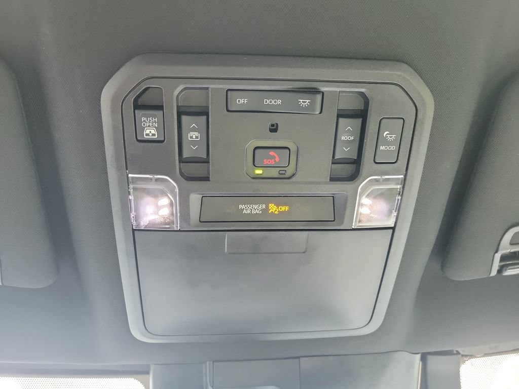 Used 2022 Toyota Tundra Capstone AWD/4WD image 34