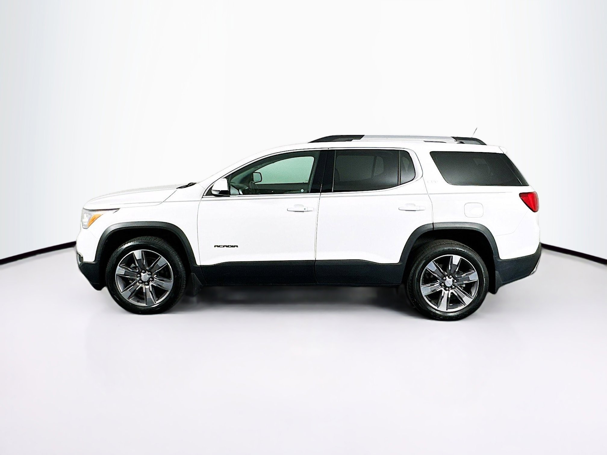 Used 2019 GMC Acadia SLT image 4