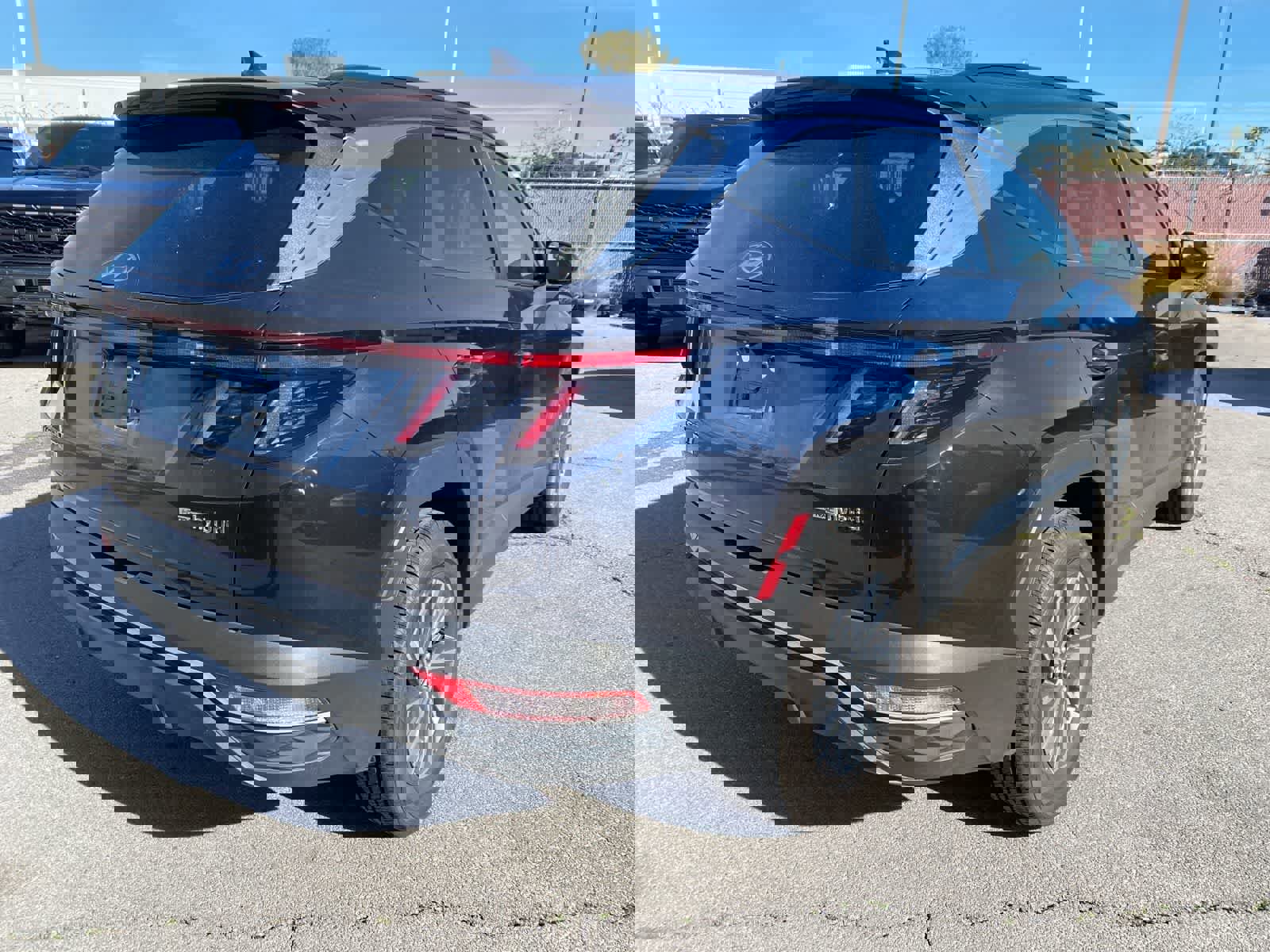 Used 2023 Hyundai Tucson Blue image 6