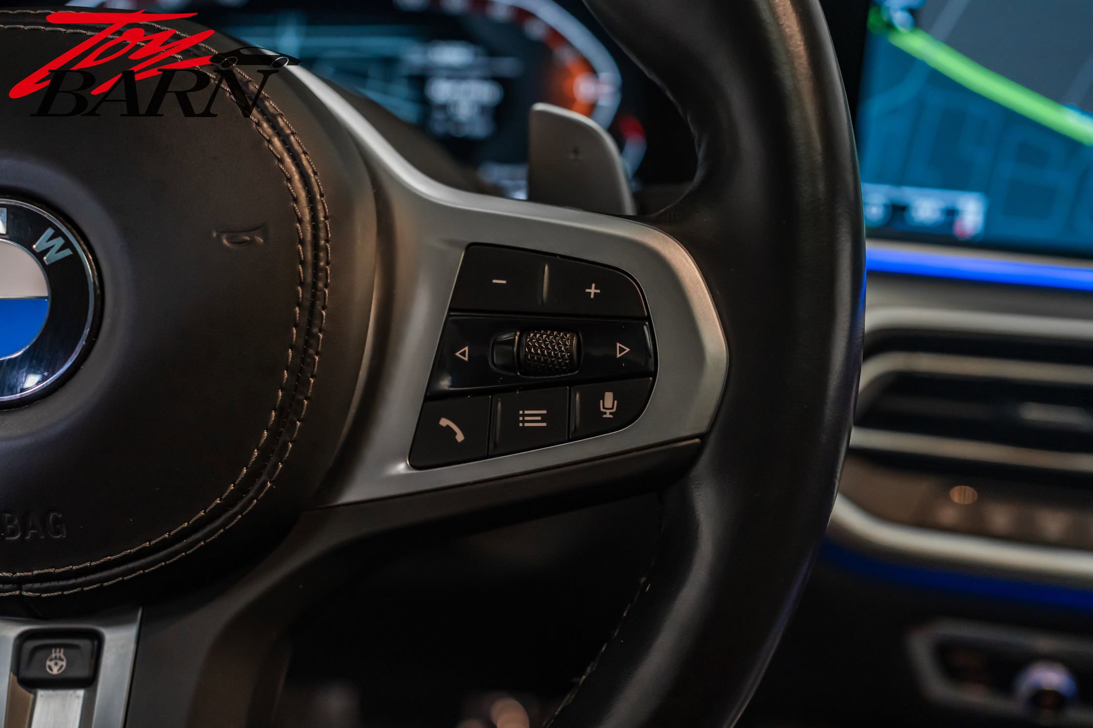 Used 2022 BMW X6 xDrive40i w/ Executive Package image 34