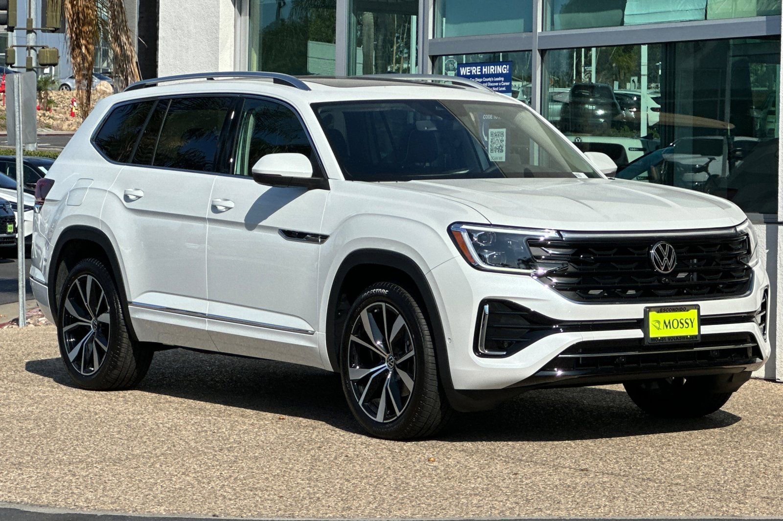 New 2026 Volkswagen Atlas SEL Premium R-Line image 2