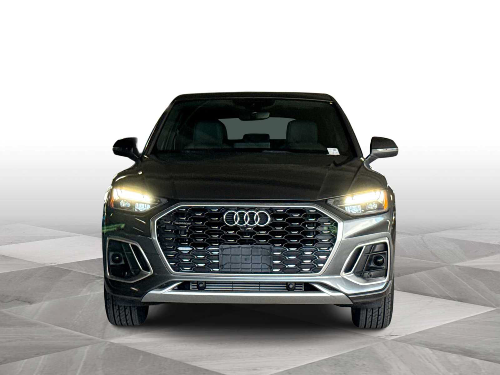 Used 2022 Audi Q5 2.0T Premium Plus w/ Premium Plus Package AWD/4WD image 3
