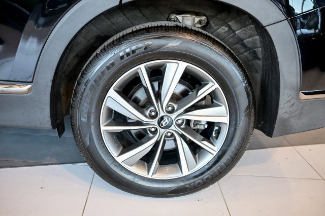 Used 2019 Hyundai Santa Fe SEL AWD/4WD image 36