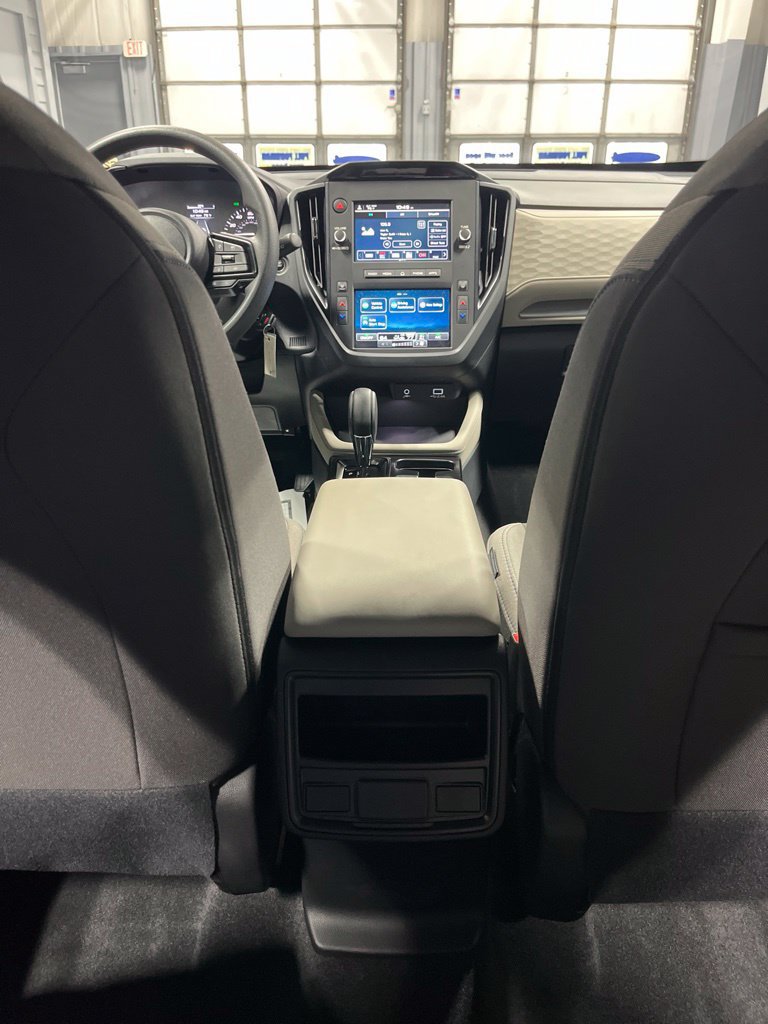 Used 2026 Subaru Forester AWD/4WD image 32