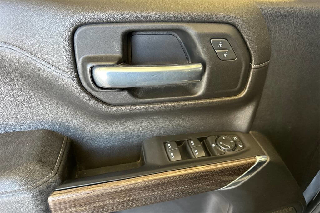 Used 2021 Chevrolet Silverado 1500 RST w/ Z71 Off-Road Package image 11