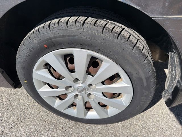 Used 2018 Nissan Sentra S image 14