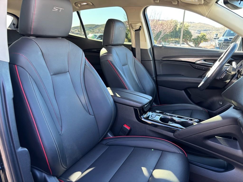 Used 2023 Buick Envision Essence w/ Sport Touring Package image 34