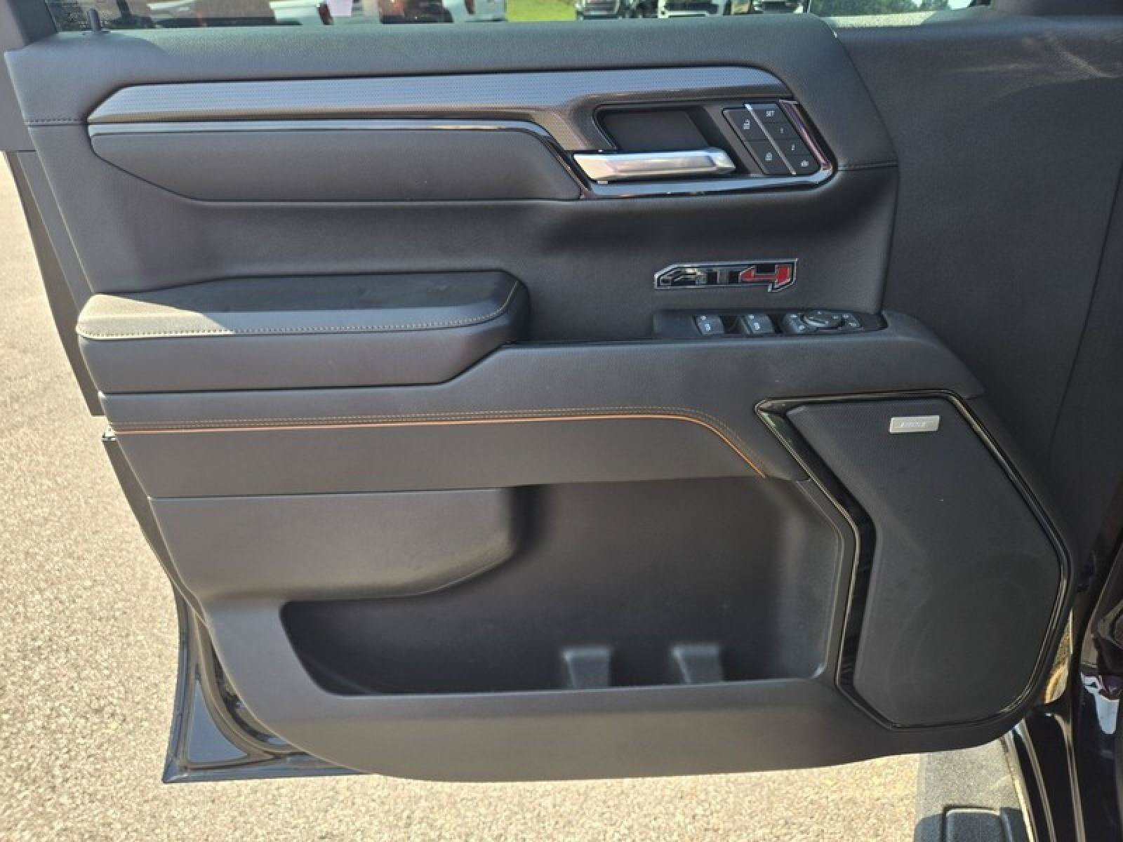 Used 2022 GMC Sierra 1500 AT4 w/ AT4 Premium Package AWD/4WD image 21
