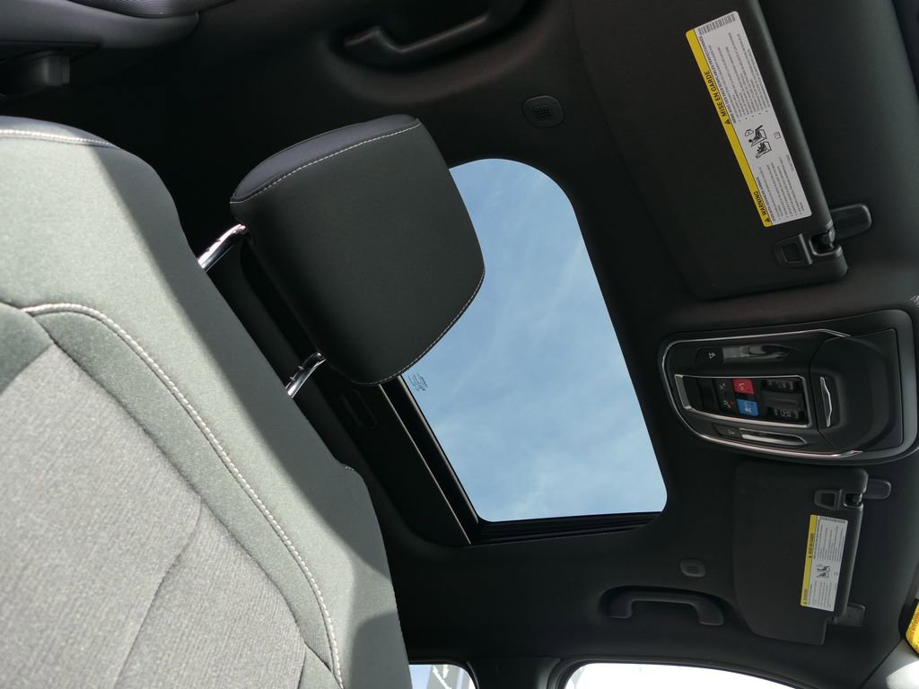 Used 2025 Jeep Grand Cherokee Laredo X image 24