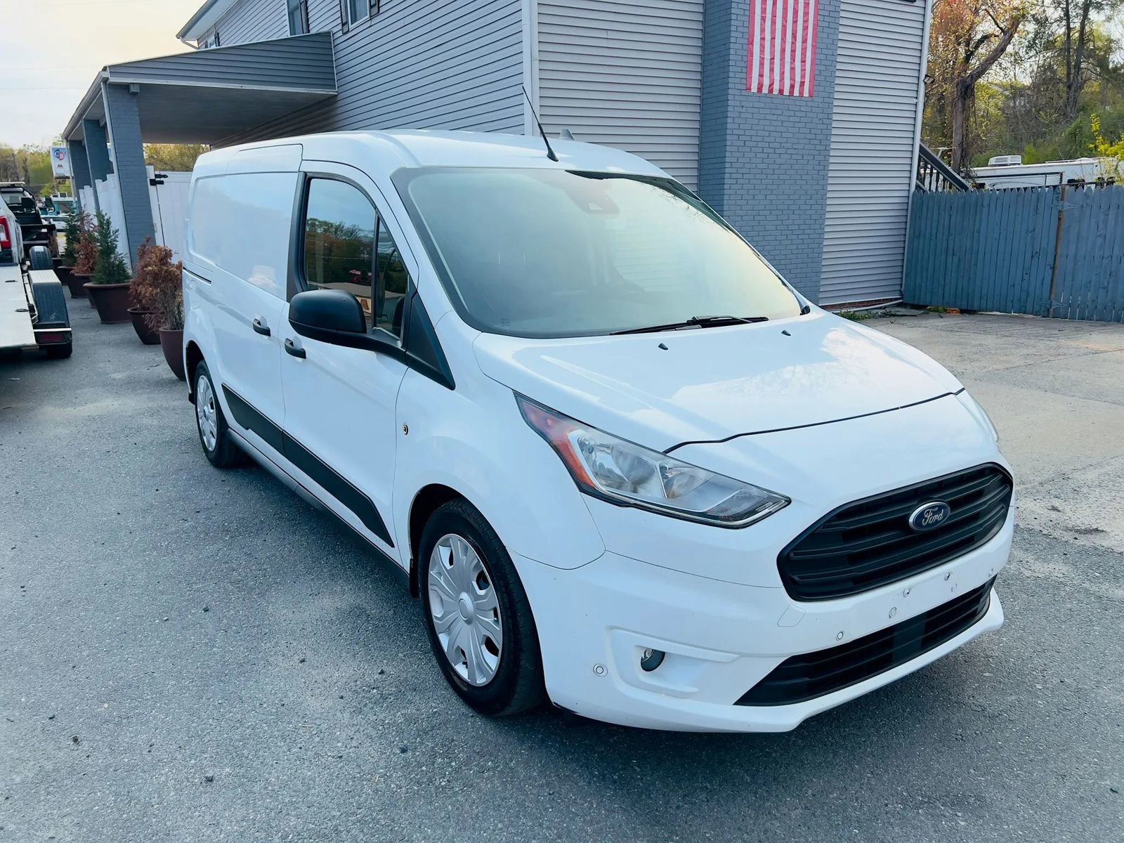 Used 2020 Ford Transit Connect XLT FWD image 3