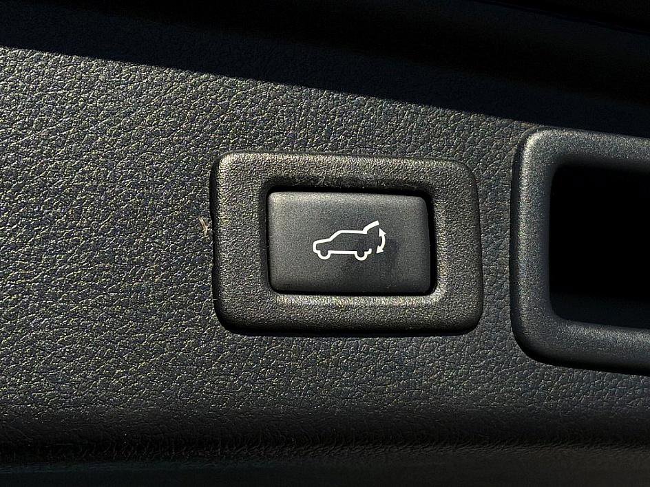 Used 2018 Subaru Forester 2.5i Limited image 24