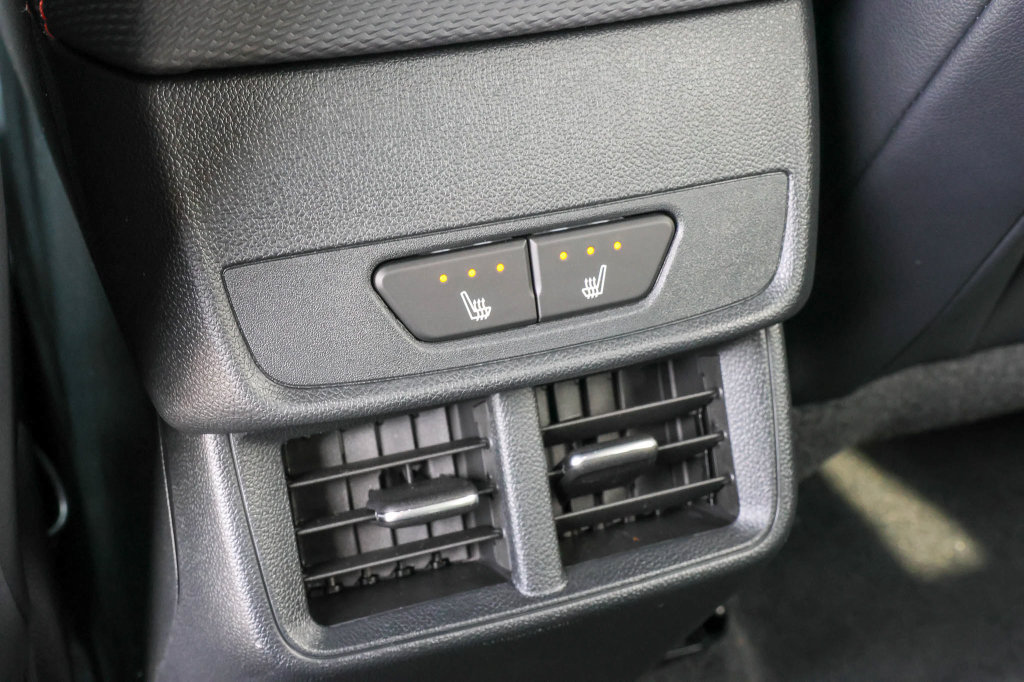 New 2027 Chevrolet Equinox RS w/ Convenience Package III FWD image 15