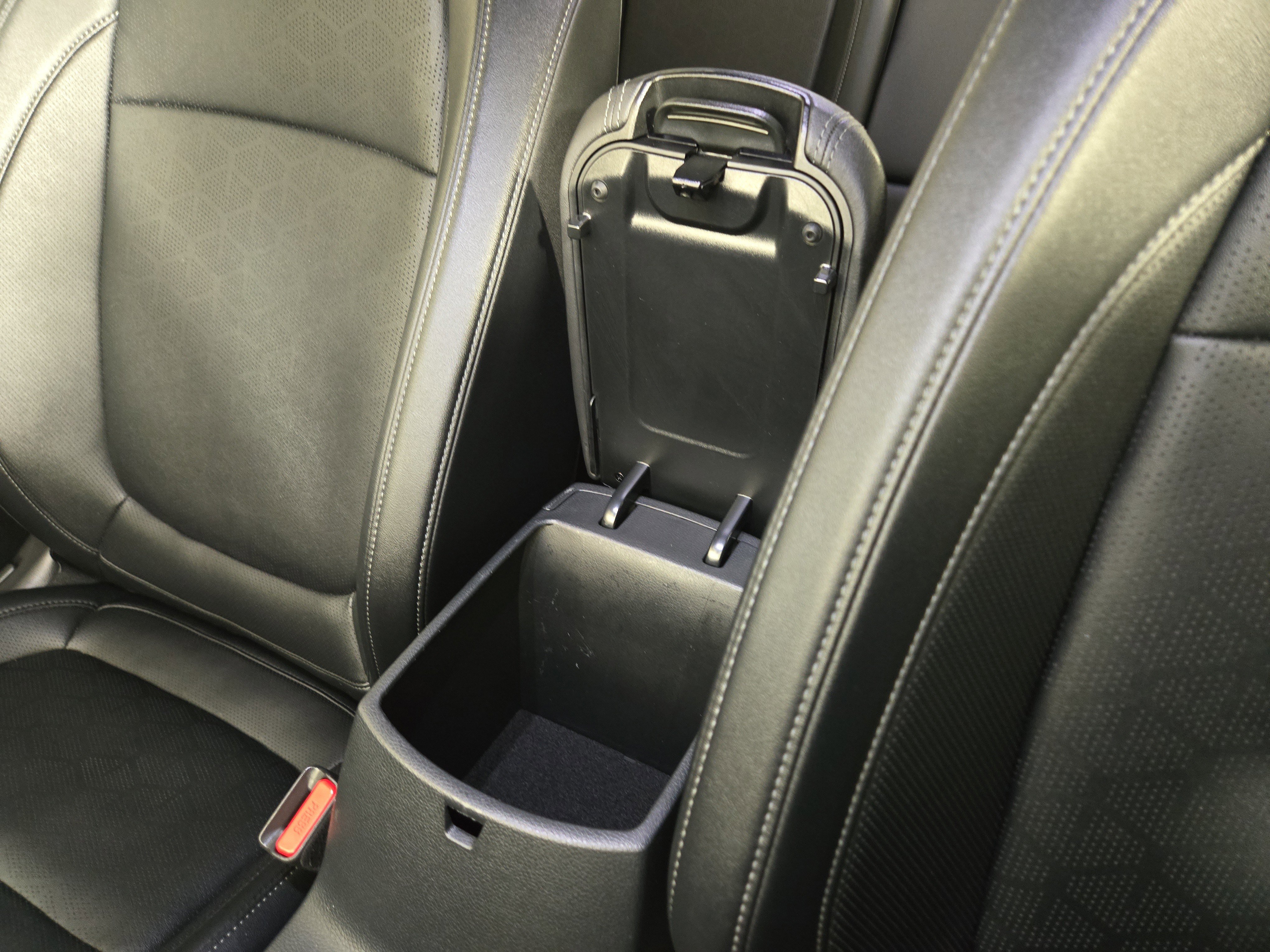 Used 2024 Kia Seltos SX image 28