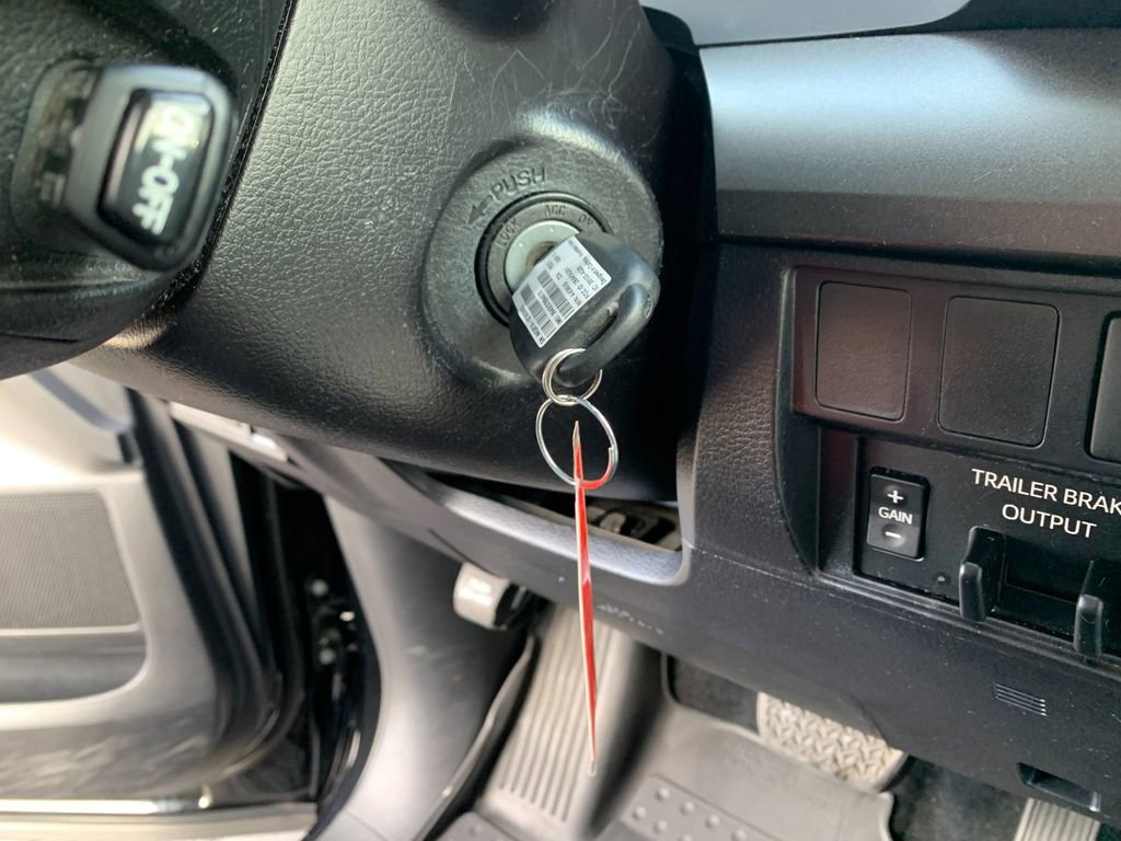 Used 2020 Toyota Tundra SR5 image 29