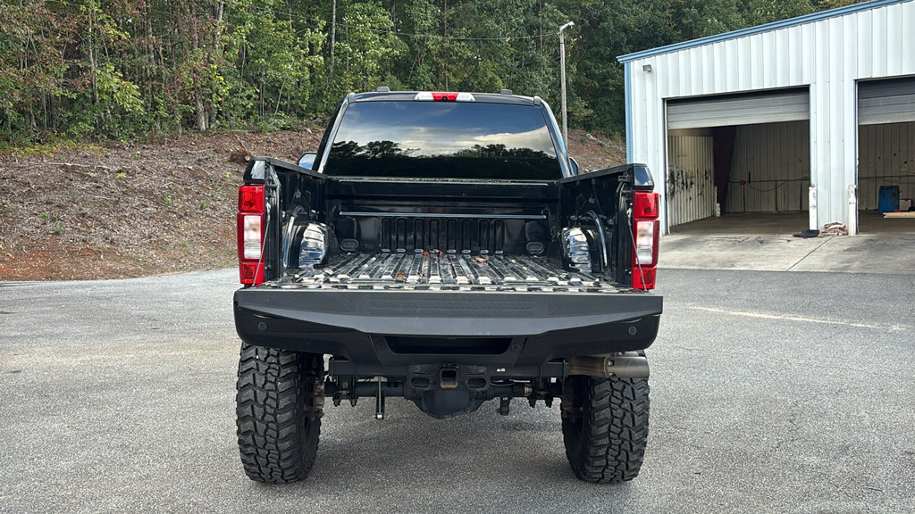 Used 2022 Ford F250 XLT w/ Black Appearance Package AWD/4WD image 19