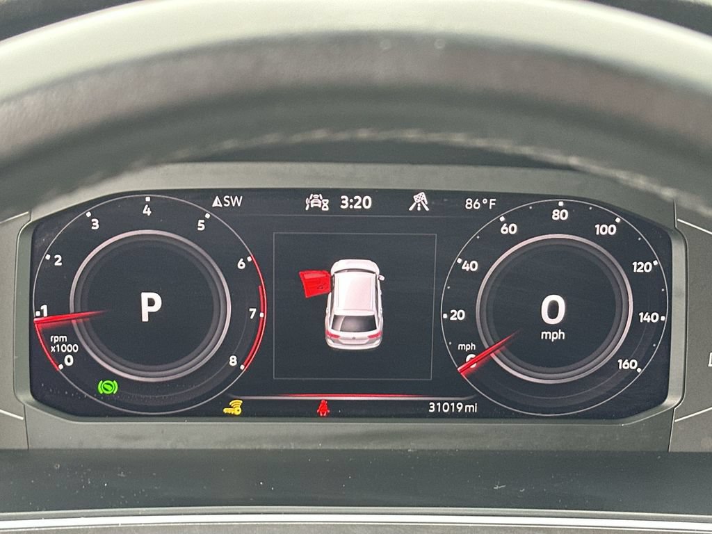 Used 2022 Volkswagen Tiguan SEL R-Line AWD/4WD image 10