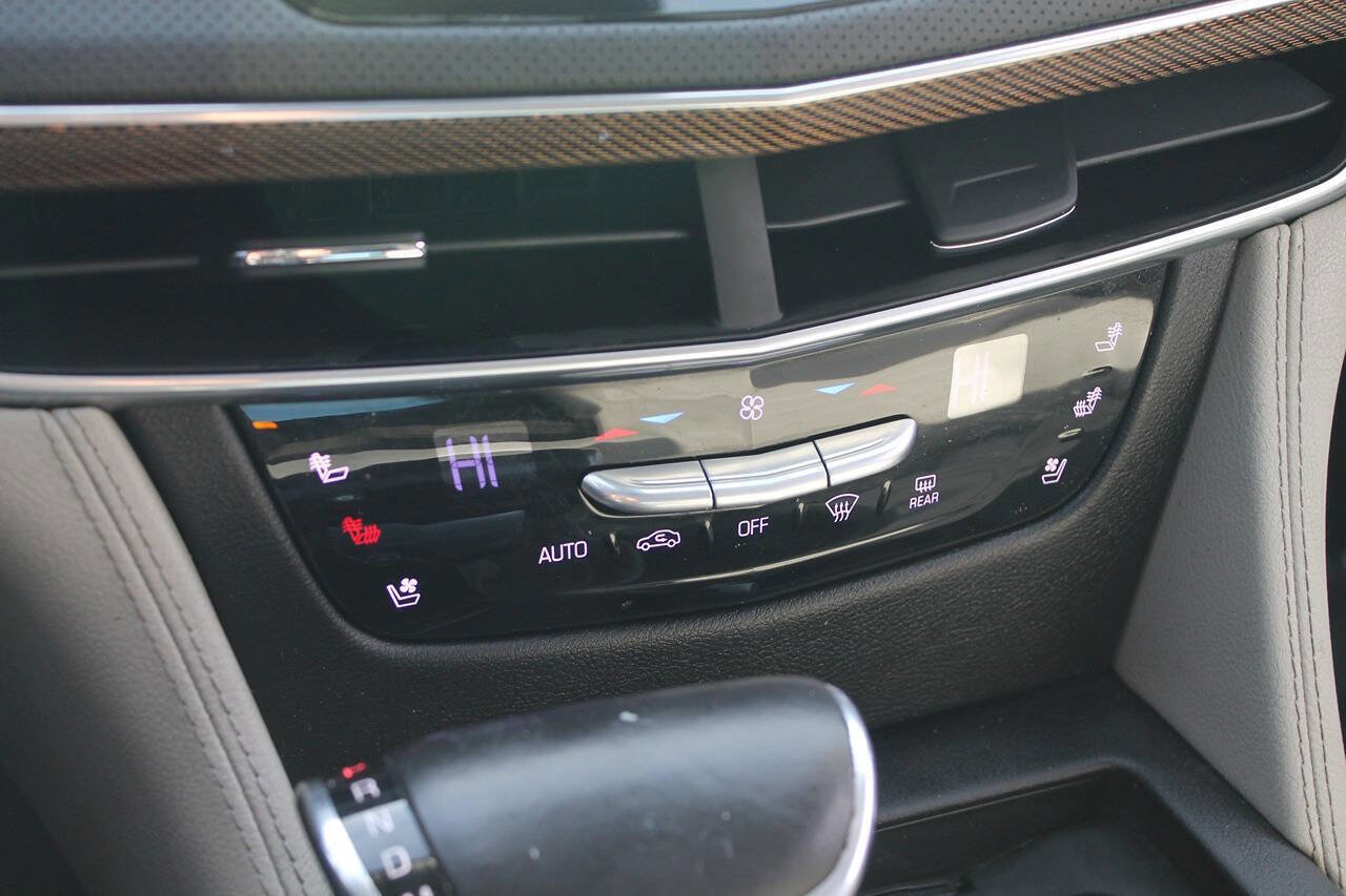 Used 2016 Cadillac CT6 Luxury image 34