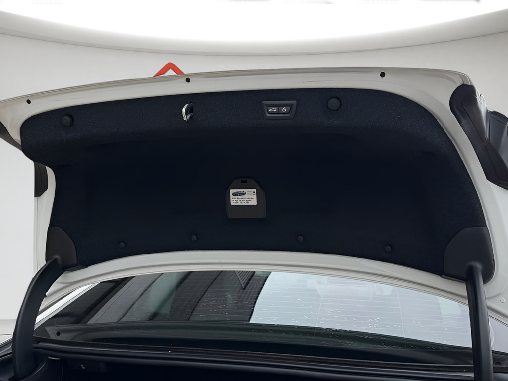 Used 2018 BMW 530e RWD image 23