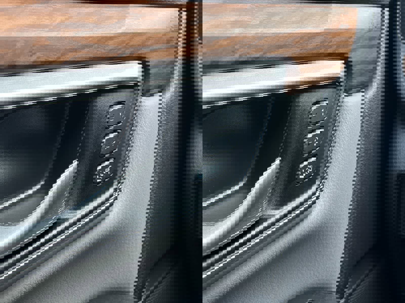 Used 2021 Honda CR-V EX-L image 22