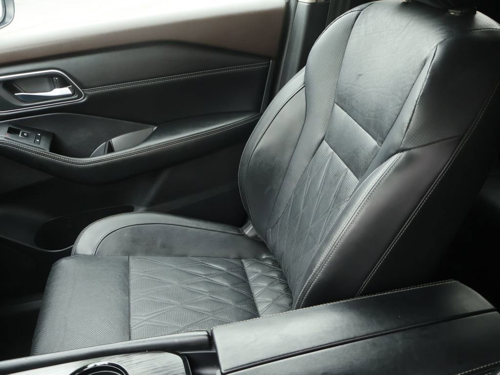 Used 2023 Nissan Rogue Platinum w/ Platinum Premium Package FWD image 19