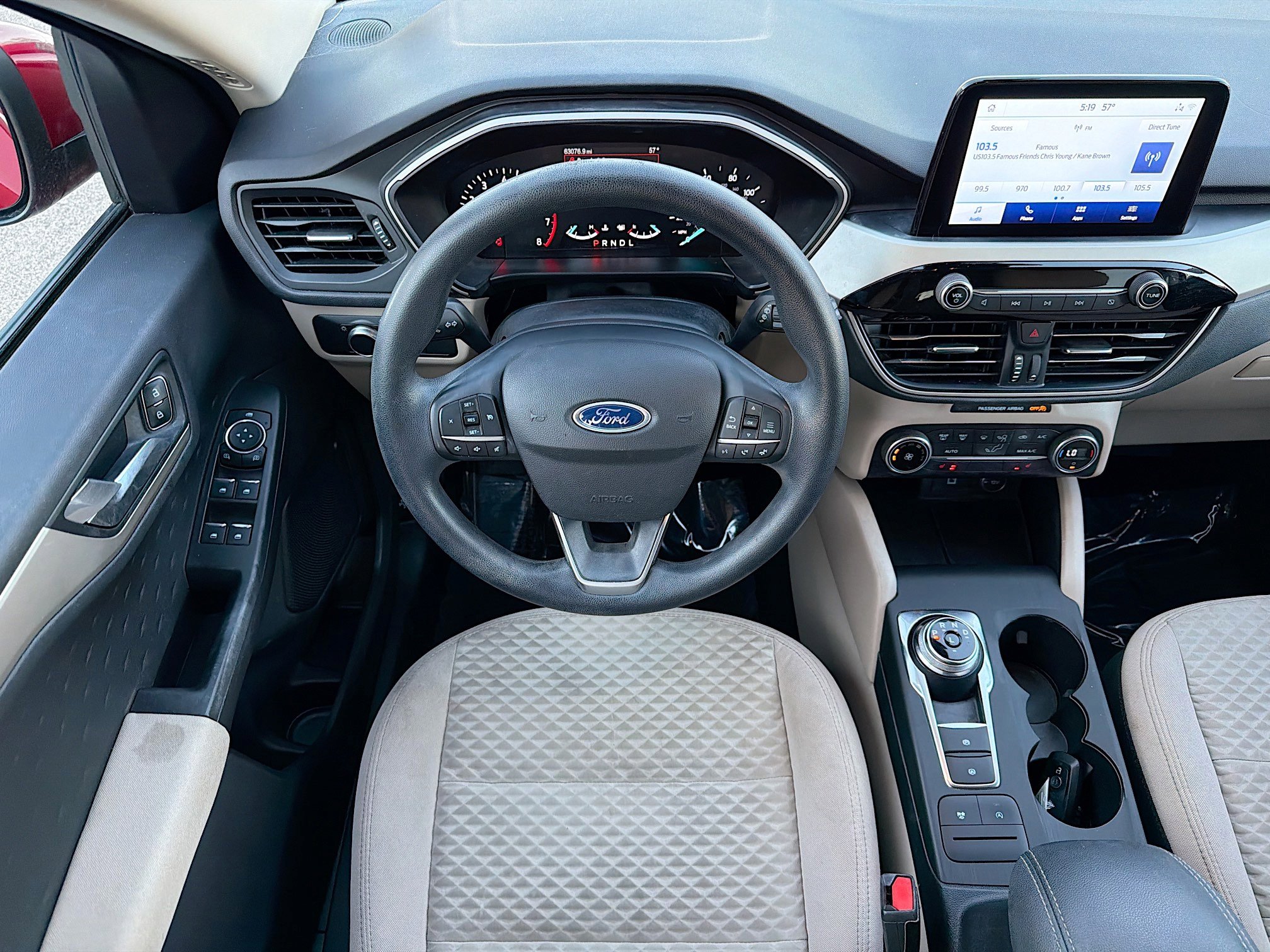 Used 2020 Ford Escape SE image 15