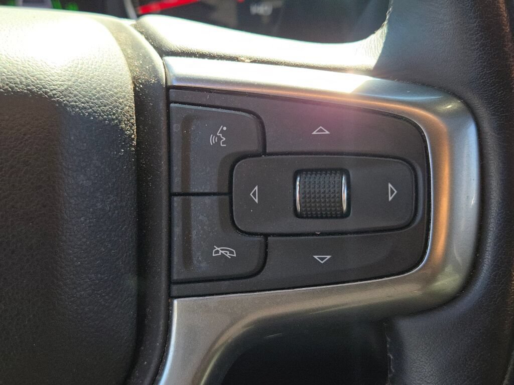 Used 2020 Chevrolet Silverado 1500 LTZ w/ LTZ Premium Package AWD/4WD image 29