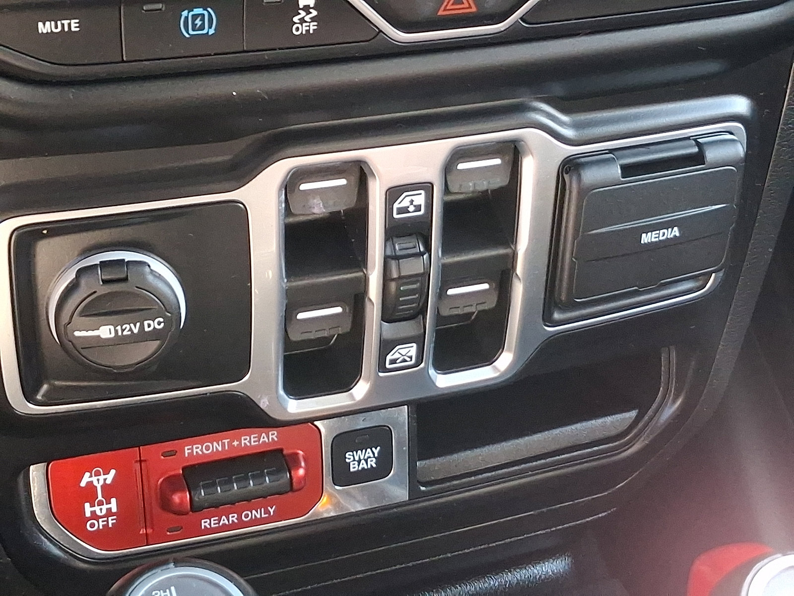 Used 2023 Jeep Wrangler Unlimited Rubicon 4xe w/ Cold Weather Group image 26