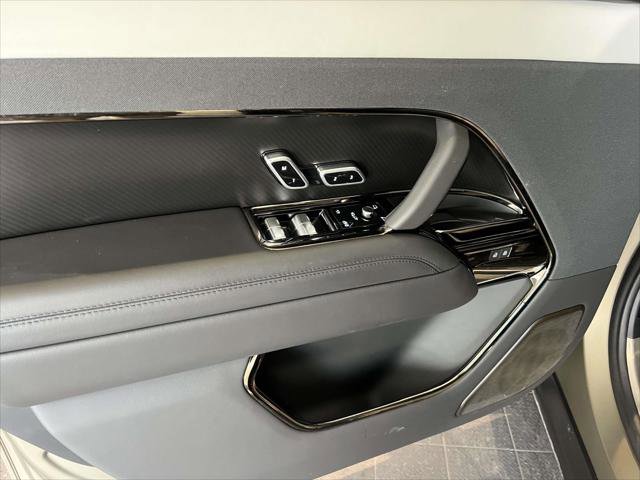 Used 2024 Land Rover Range Rover Sport SV Edition One Carbon Bronze image 13