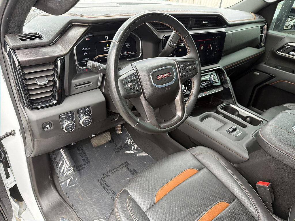 Used 2025 GMC Sierra 2500 AT4 AWD/4WD image 9