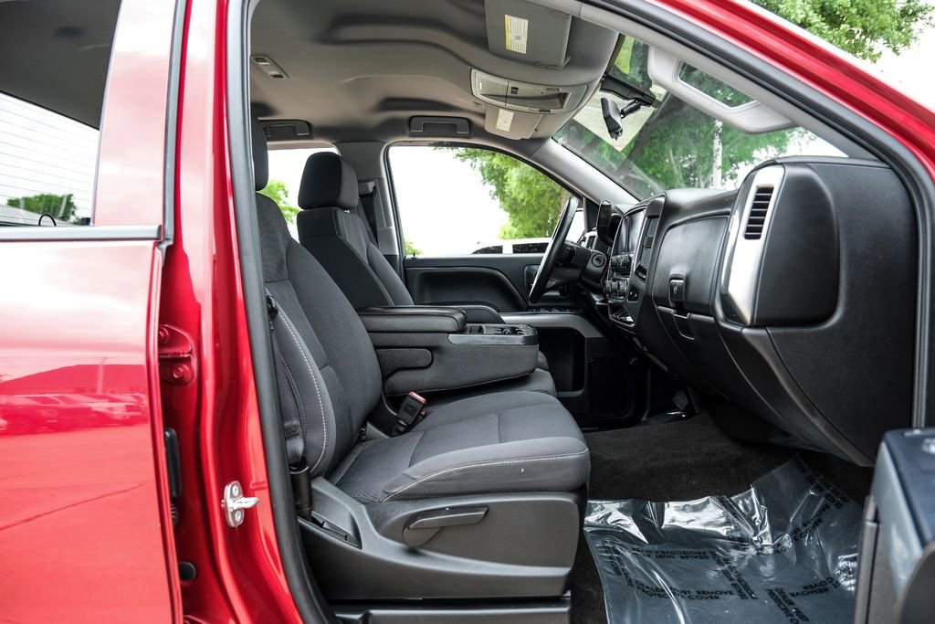 Used 2018 Chevrolet Silverado 1500 LT w/ All Star Edition AWD/4WD image 32