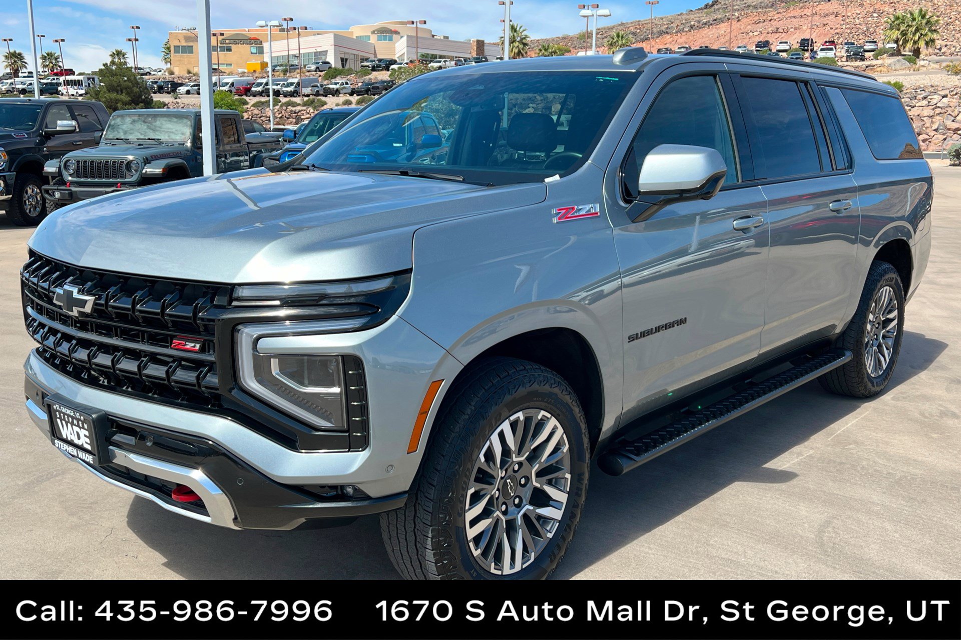 Used 2025 Chevrolet Suburban Z71 AWD/4WD image 1