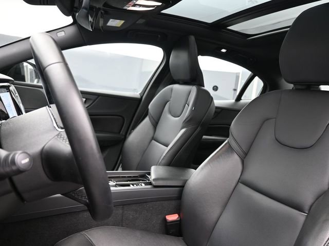 Used 2023 Volvo S60 B5 Plus w/ Climate Package image 10