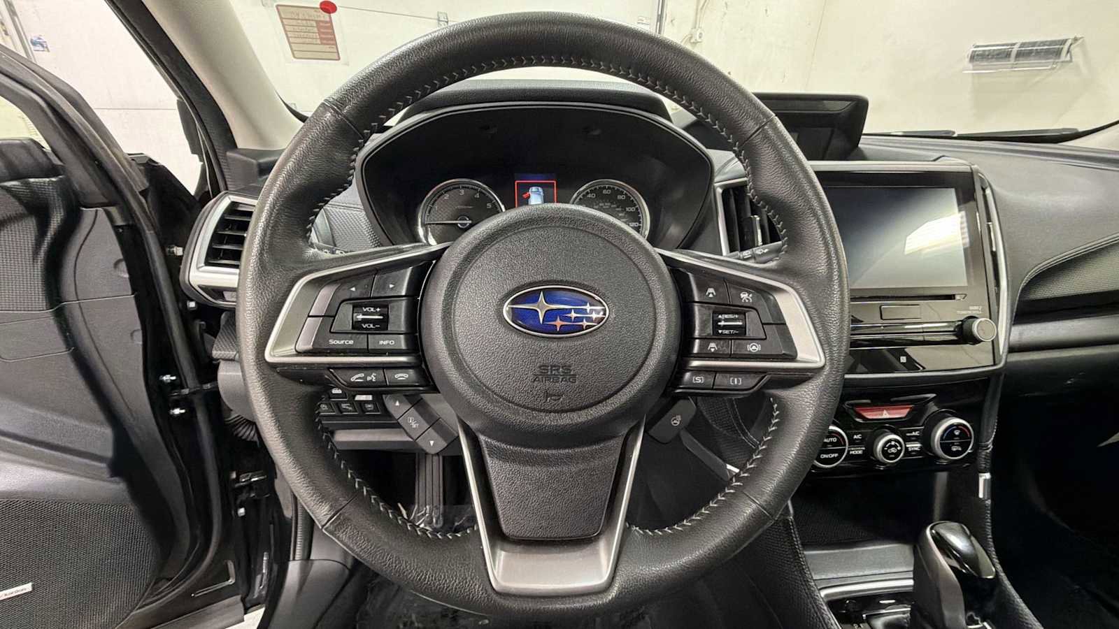 Used 2022 Subaru Forester Touring w/ Popular Package #2 AWD/4WD image 16