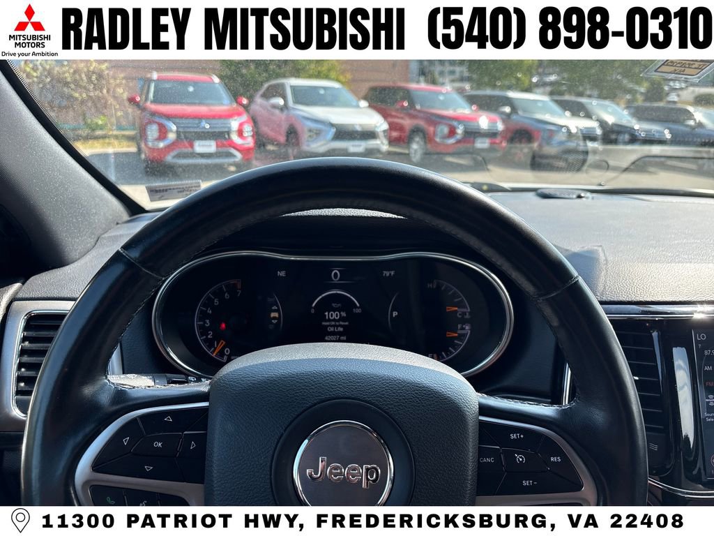 Used 2020 Jeep Grand Cherokee Altitude AWD/4WD image 6