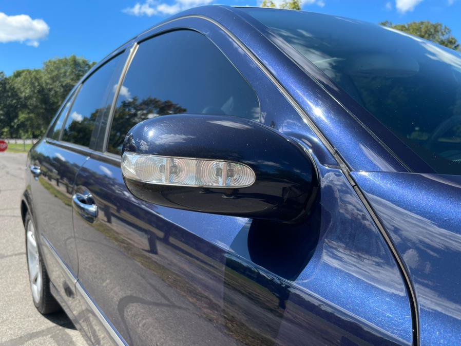 Used 2006 Mercedes-Benz E 500 4MATIC Sedan image 40