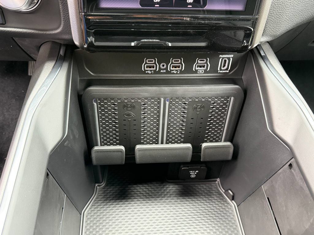 New 2026 RAM 1500 Laramie w/ Night Edition AWD/4WD image 30