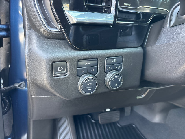 Used 2022 Chevrolet Silverado 1500 LT AWD/4WD image 15