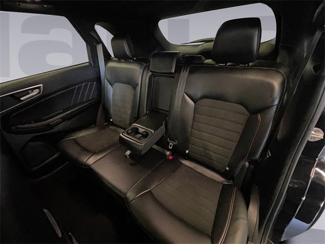 Used 2024 Ford Edge ST-Line w/ Class II Trailer Tow Package image 16