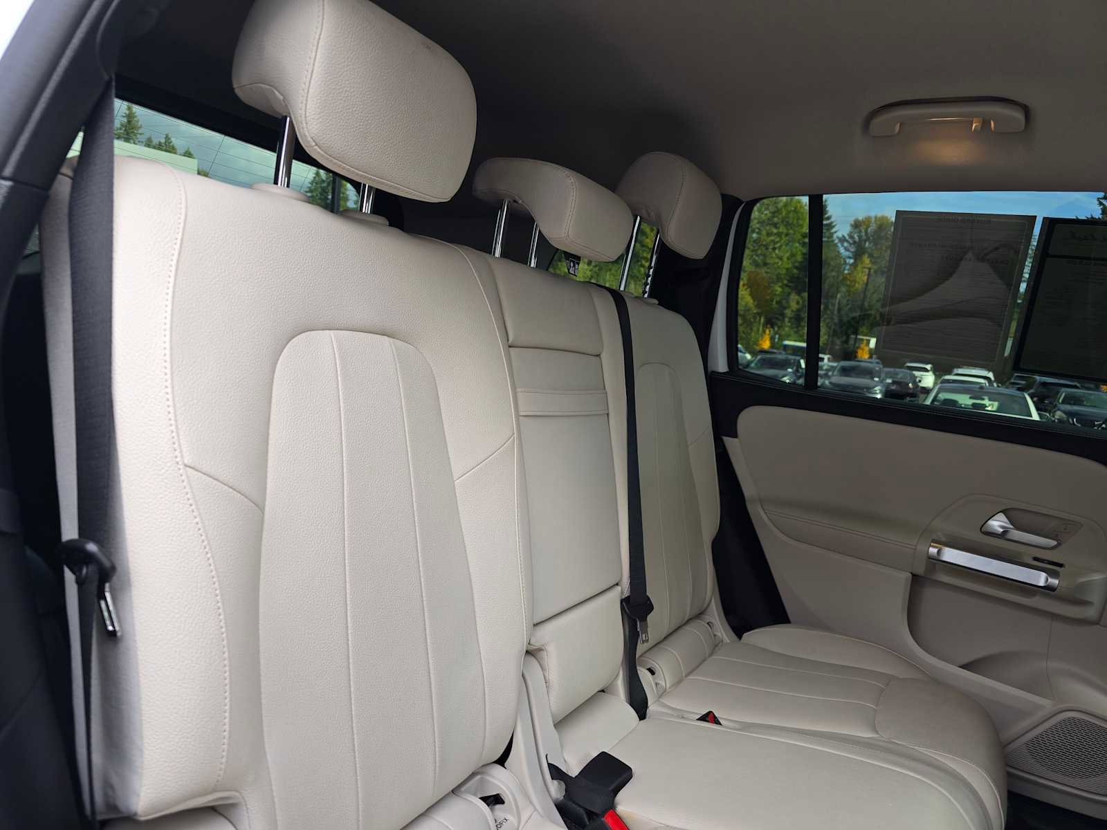 Used 2022 Mercedes-Benz GLB 250 GLB 250 image 14