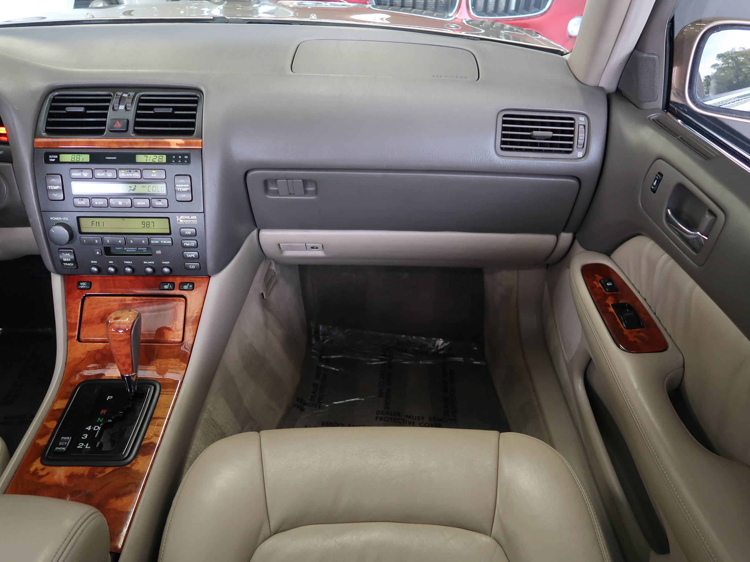 Used 2000 Lexus LS 400 RWD image 15