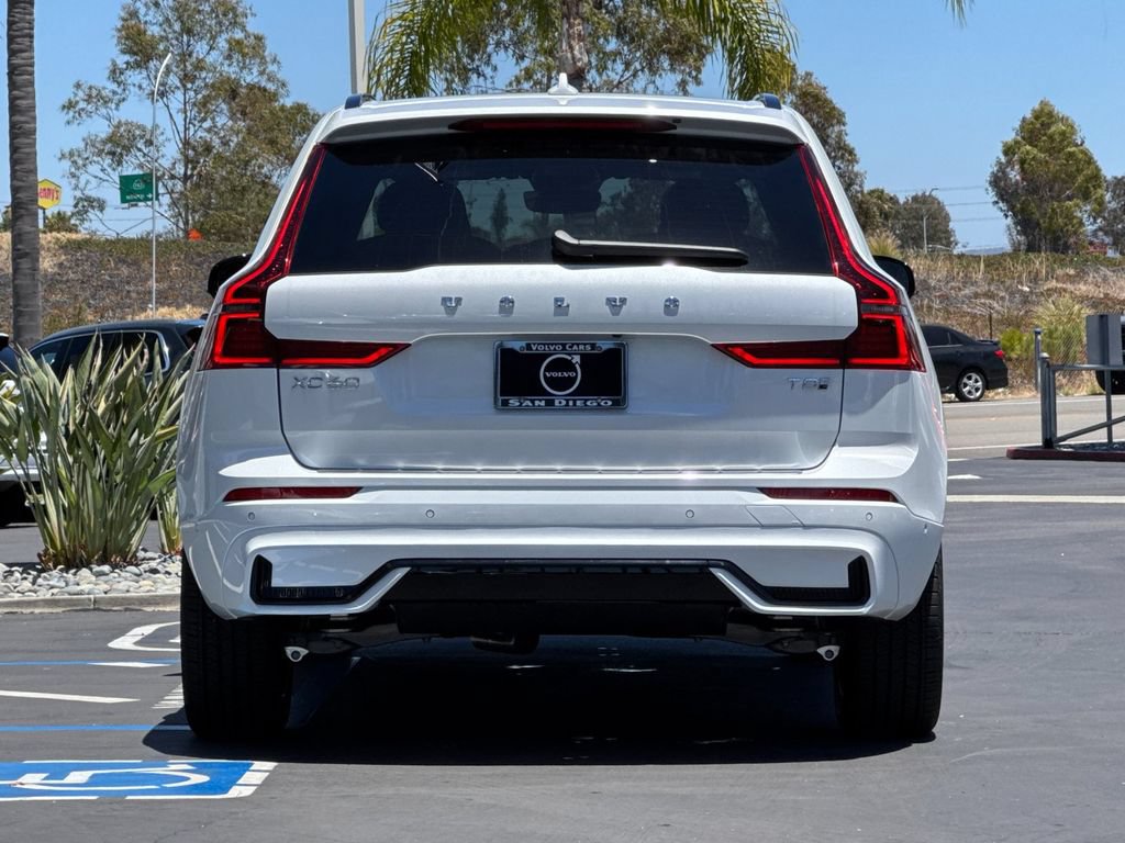 New 2026 Volvo XC60 T8 Plus w/ Protection Package Premier AWD/4WD image 4