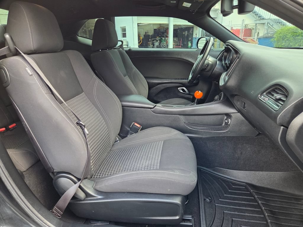 Certified 2019 Dodge Challenger SXT RWD image 15